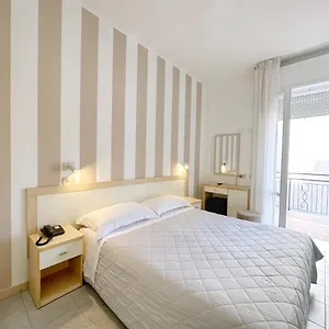 Aura Living Hotell