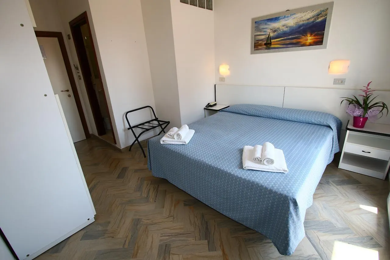 Hotel Tre Assi Rimini 3*,